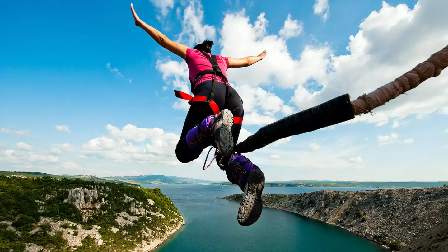 Bungee jumping